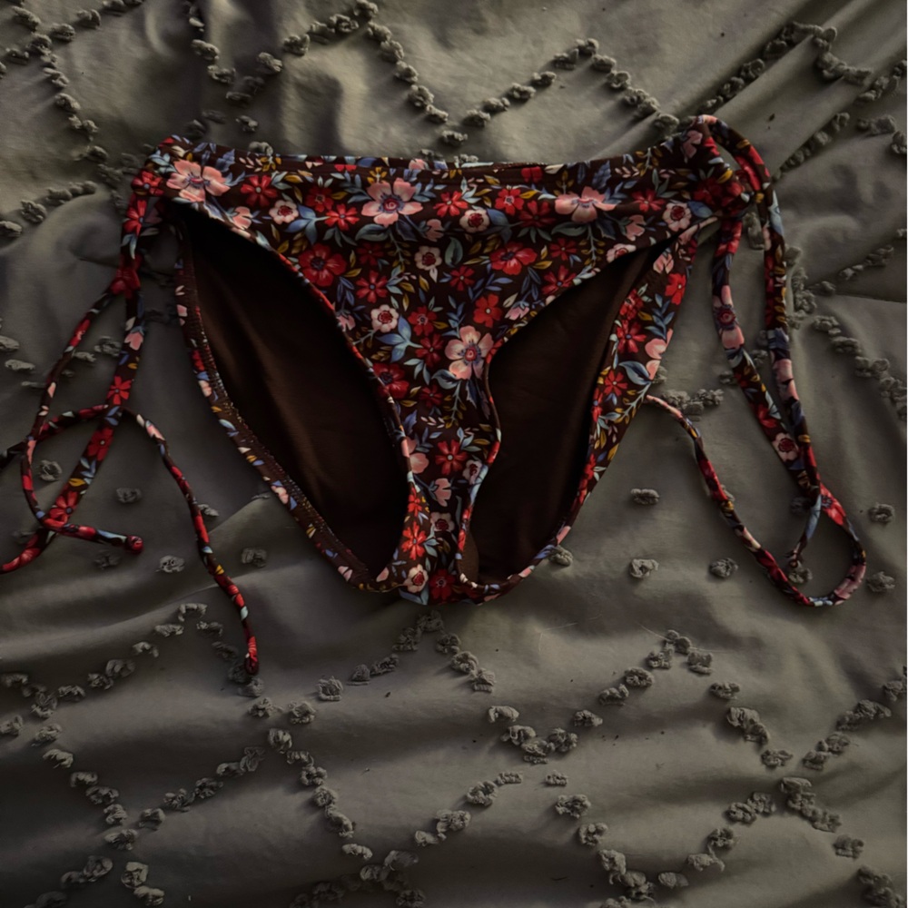 Xhilaration Floral Bikini - Red and Pink